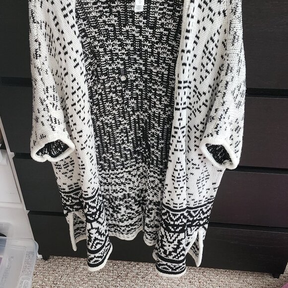 cardigan - Picture 2 of 3